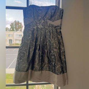 BCBG MAXAZRIA DRESS SIZE 4